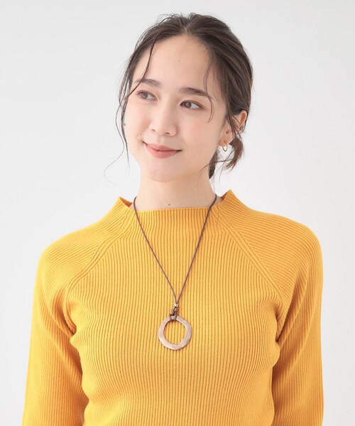 SHOO・LA・RUE（シューラルー）の「オープンリングひもネックレス（ネックレス・レディース・シルバー/ゴールド/ダークブラウン・00）」の10枚目の写真