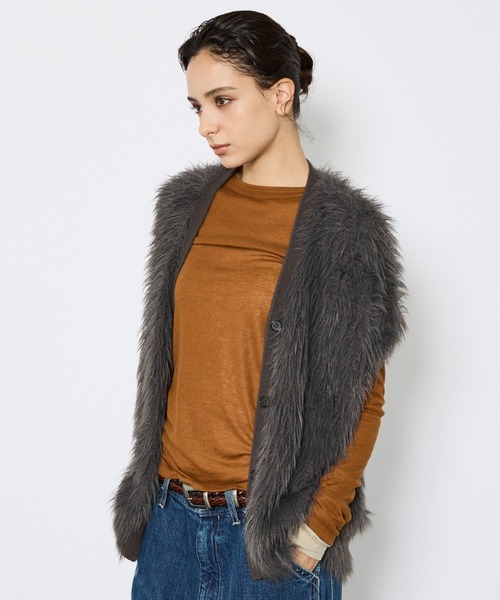 NOMINE(ノミネ)の「【NOMINE】ロング フェザー ニットベスト カーディガン(ベスト・レディース・チャコールグレー/ブラック・フリー)」の10枚目の写真