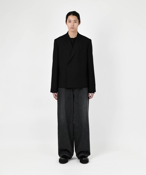 LAD MUSICIAN（ラッドミュージシャン）の「WOOL GABARDINE DOUBLE BREASTED JACKET（テーラードジャケット・メンズ・ブラック・42/44/46）」の2枚目の写真