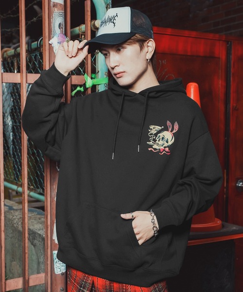 SIDEWAY STANCE（サイドウェイスタンス）の「【SIDEWAY STANCE】バリエーション プリント スウェット パーカー（パーカー・メンズ・ブラック/ネイビー系/ホワイト系1/グレー系1/ライトグレー系/ブラック系1/ホワイト/ブラック系/グレー系2/ライトグレー系2/ブラック系2・X-LARGE/LARGE/MEDIUM/SMALL）」の6枚目の写真