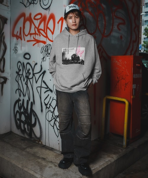 SIDEWAY STANCE（サイドウェイスタンス）の「【SIDEWAY STANCE】バリエーション プリント スウェット パーカー（パーカー・メンズ・ブラック/ネイビー系/ホワイト系1/グレー系1/ライトグレー系/ブラック系1/ホワイト/ブラック系/グレー系2/ライトグレー系2/ブラック系2・X-LARGE/LARGE/MEDIUM/SMALL）」の17枚目の写真