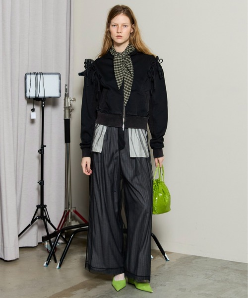 MAISON SPECIAL(メゾンスペシャル)の「Tulle Layered Slacks / チュールレイヤードスラックス(スラックス・レディース・グレー/ベージュ/ネイビー・38/36)」の4枚目の写真