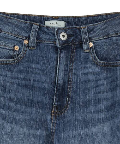 earth music&ecology（アースミュージックアンドエコロジー）の「セルフカットストレッチフレアデニムパンツ（デニムパンツ・レディース・ライトインディゴブルー/インディゴブルー・S/L/M）」の7枚目の写真