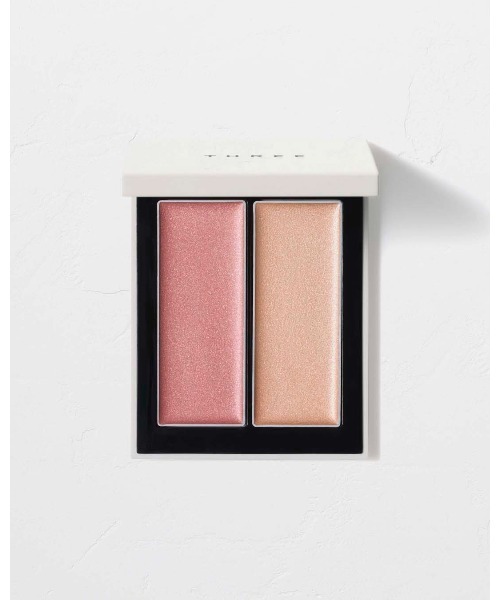 THREE（スリー）の「THREE シマリング グロー デュオ R X01 ＜限定＞（ハイライト/シェーディング・レディース・X01・FREE）」の10枚目の写真