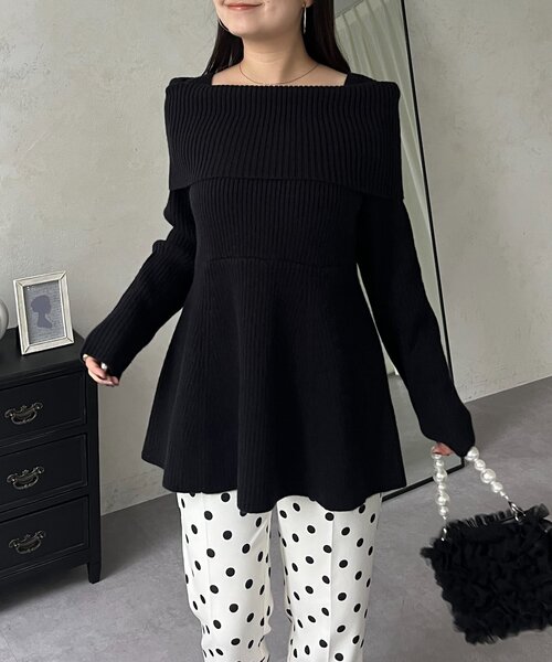 prose verse(プロズヴェール)の「【静電気防止】オフショルペプラムニット(ニット/セーター・レディース・ブラック/オフホワイト・LARGE/MEDIUM)」の6枚目の写真