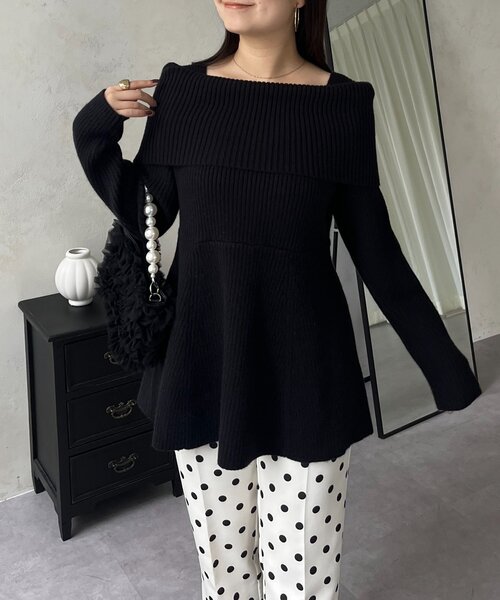 prose verse(プロズヴェール)の「【静電気防止】オフショルペプラムニット(ニット/セーター・レディース・ブラック/オフホワイト・LARGE/MEDIUM)」の7枚目の写真