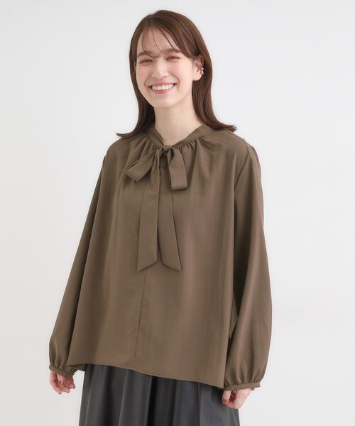 DRESKIP(ドレスキップ)の「【洗濯機可/S-LL】リボンブラウス(シャツ/ブラウス・レディース・ダークブラウン/ブルー/オフホワイト・04/03/02/01)」の8枚目の写真