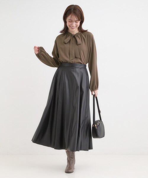 DRESKIP(ドレスキップ)の「【洗濯機可/S-LL】リボンブラウス(シャツ/ブラウス・レディース・ダークブラウン/ブルー/オフホワイト・04/03/02/01)」の10枚目の写真