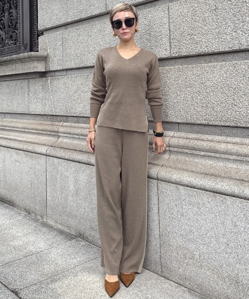 JENNE(ジェンヌ)の「Vネックウールニット(カーディガン/ボレロ・レディース・グレー/ブラック/モカ・LARGE/MEDIUM/SMALL)」の13枚目の写真