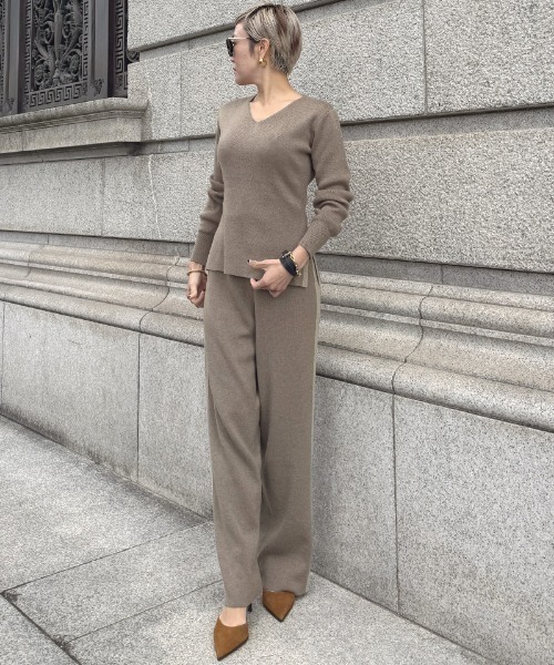 JENNE(ジェンヌ)の「Vネックウールニット(カーディガン/ボレロ・レディース・グレー/ブラック/モカ・LARGE/MEDIUM/SMALL)」の16枚目の写真