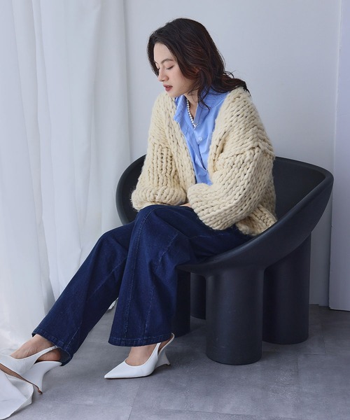 ELFRANK(エルフランク)の「ざっくり編み チャンキーニット カーディガン(カーディガン/ボレロ・レディース・アイボリー/モカ・FREE)」の15枚目の写真