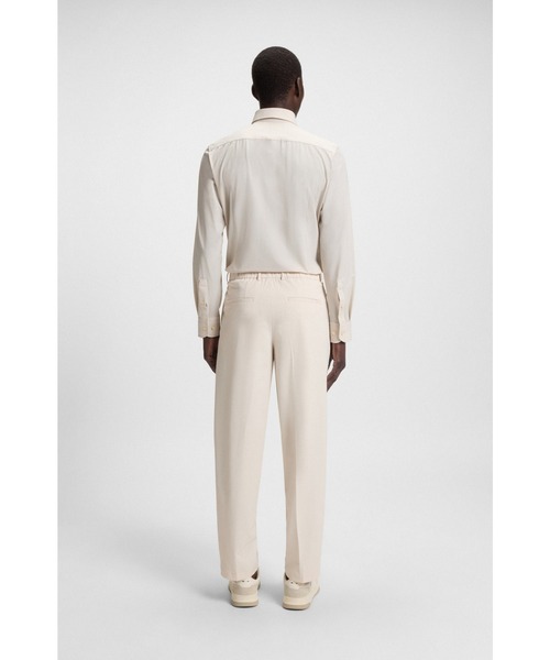 BOSS（ボス）の「リラックスフィットパンツ はっ水ストレッチファブリック（その他パンツ・メンズ・ホワイト・54/52/50/48/44/46）」の2枚目の写真