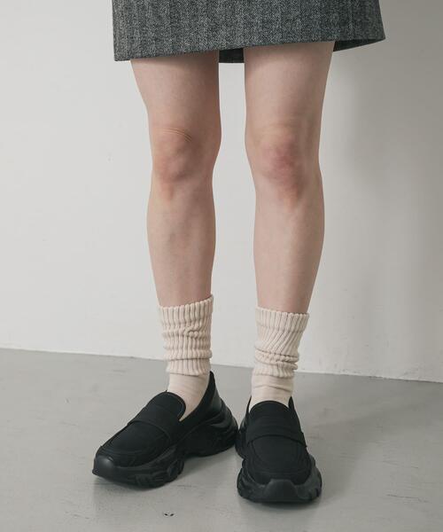 SENSE OF PLACE by URBAN RESEARCH（センスオブプレイスバイアーバンリサーチ）の「『軽量』スニーカーソールローファー（ローファー・レディース・ブラック・SMALL/LARGE/MEDIUM）」の3枚目の写真