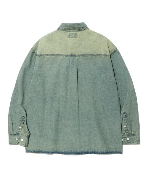 F.ILLUMINATE（フィルミネイト）の「ツーポケットデニムシャツ-ライトブルー（シャツ/ブラウス・レディース・その他・SMALL/MEDIUM/LARGE）」の2枚目の写真