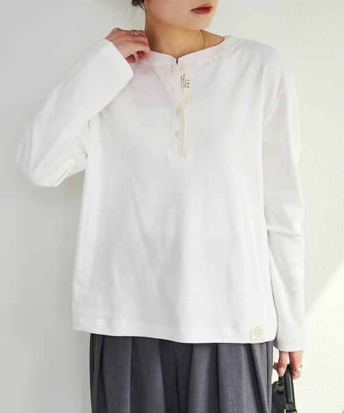 PUAL CE CIN（ピュアルセシン）の「スムース起毛2WAYヘンリーネックカットソー（Tシャツ/カットソー・レディース・オフホワイト/グレー/チャコール・FREE）」の5枚目の写真