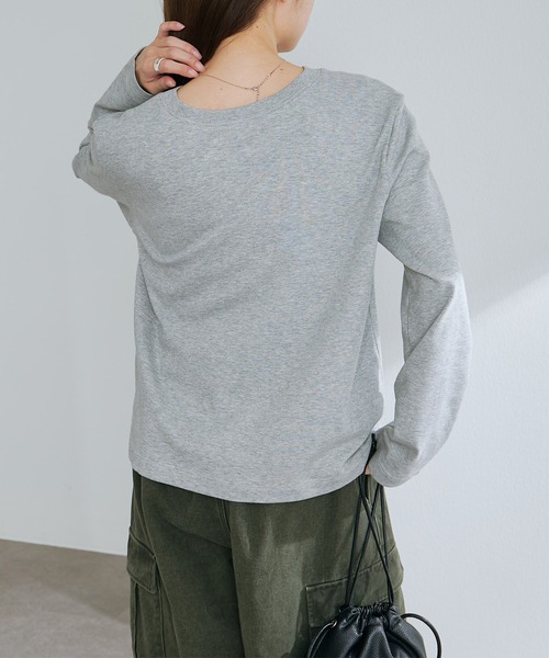 PUAL CE CIN（ピュアルセシン）の「スムース起毛2WAYヘンリーネックカットソー（Tシャツ/カットソー・レディース・オフホワイト/グレー/チャコール・FREE）」の17枚目の写真