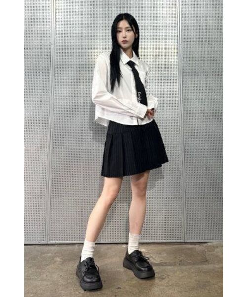 LUVISTRUE(ラヴイズトゥルー)の「WO PLEATS SKIRT(NAVY)(スカート・レディース・その他・SMALL/MEDIUM)」の4枚目の写真