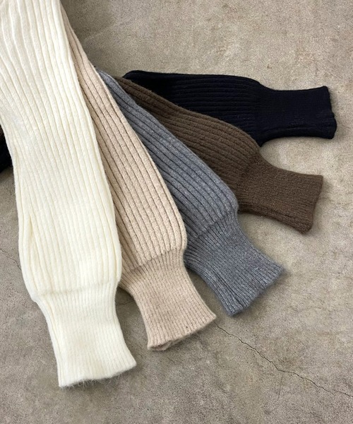 non-hedge(ノンヘッジ)の「襟フェイクファーダブルジップニットトップス(ニット/セーター・レディース・ベージュ/ブラウン/オフホワイト/グレー/ブラック・FREE)」の11枚目の写真
