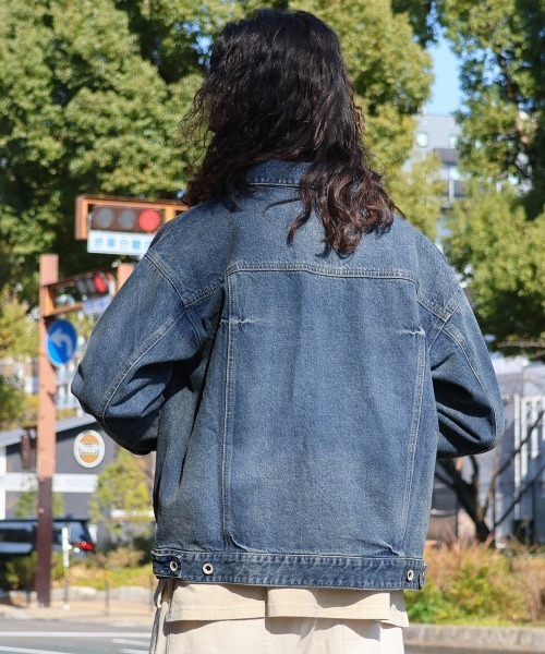 KRIFF MAYER（クリフメイヤー）の「デニムジャケット/トラッカージャケット（デニムジャケット・メンズ・ナチュラル/ダークブルー/チャコール/ライトブルー・MEDIUM/X-LARGE/LARGE）」の5枚目の写真