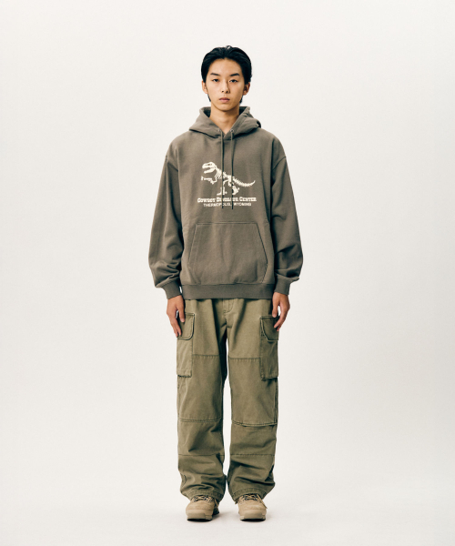 ESPIONAGE（エスピオナジ）の「CDC T-Rex Heavyweight Hoodie Earth（スウェット・メンズ・その他・MEDIUM/LARGE/X-LARGE）」の10枚目の写真
