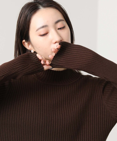 Gready Brilliant（グレディブリリアン）の「リブハイネック袖口ラメニット（ニット/セーター・レディース・アイボリー/ブラウン/レッド・FREE）」の3枚目の写真