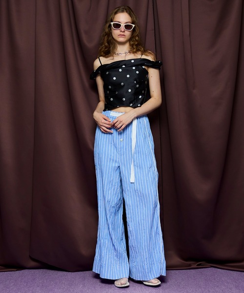 MAISON SPECIAL(メゾンスペシャル)の「Twist Off-Shoulder Blouse/ツイストオフショルビスチェ(その他トップス・レディース・ブラウン/ダークブラック/ブラック・FREE)」の5枚目の写真