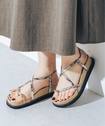 EVOL（イーボル）の「【S-LLサイズ展開・軽量】軽量厚底クロスストラップトングサンダル JA5908（サンダル）」