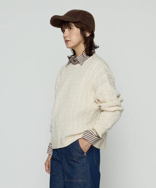 COMME CA Wardrobe(コムサワードローブ)の「ケーブル編 ニットプルオーバー(ニット/セーター・レディース・アイボリー/チャコール/イエロー・FREE)」の22枚目の写真