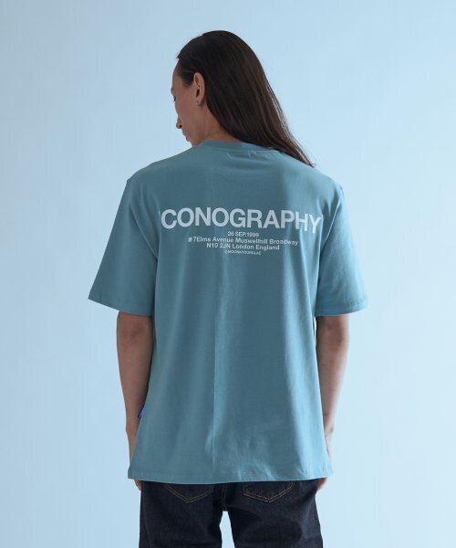 ICONOGRAPHY(アイコノグラフィー)の「LONDON ADDRESS VOLUME PRINT LBL(Tシャツ/カットソー・メンズ・スカイブルー・MEDIUM)」の1枚目の写真