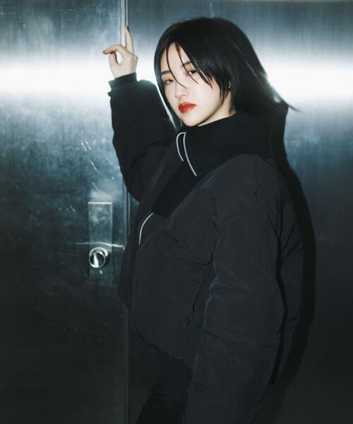 SENSE OF PLACE by URBAN RESEARCH(センスオブプレイスバイアーバンリサーチ)の「ビッグカラーショートパフジャケット(ダウンジャケット/コート・レディース・カーキ/ライトベージュ/ブラック・ONE)」の19枚目の写真