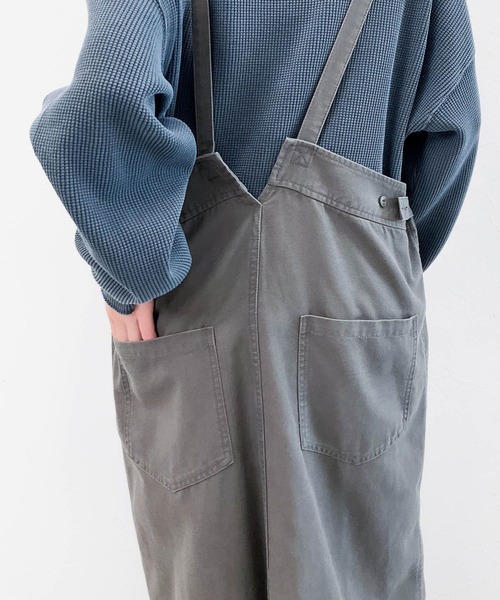 niko and...（ニコアンド）の「[MODE NORM CORE] ミリタリーポケジャンスカアソート（ジャンパースカート・レディース・ブラウン/スモーク/ライトブルー・LARGE/MEDIUM）」の9枚目の写真