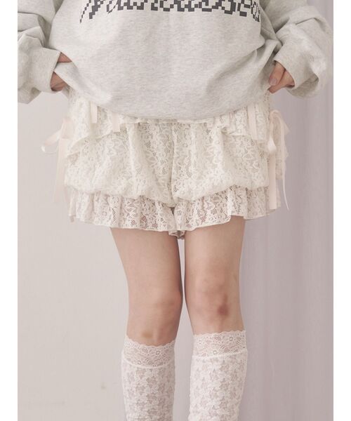 merry jenny（メリージェニー）の「シュガーフリルカボチャパンツ（その他パンツ・レディース・ブラック/アイボリー・FREE）」の2枚目の写真