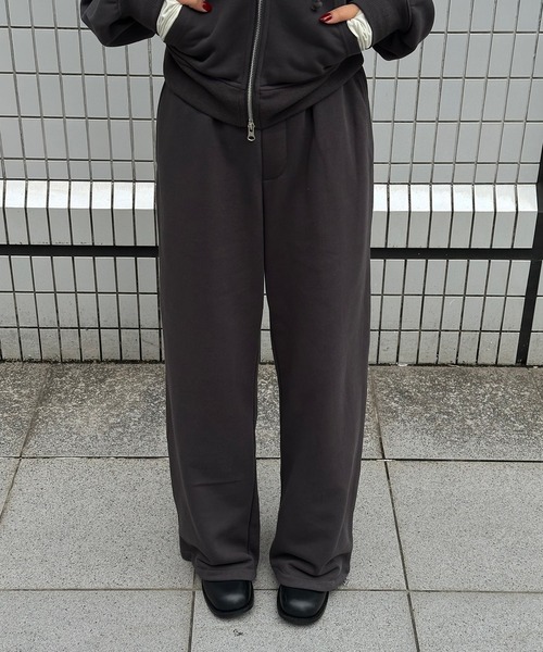 Perushu(ペルーシュ)の「2Way Drawstring Wide Sweatpants/2WAY ドローストリング ワイドスウェットパンツ(スウェットパンツ・レディース・ブラウン/チャコールグレー/オートミール・SMALL/MEDIUM)」の2枚目の写真