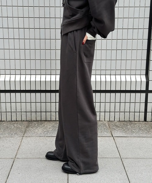 Perushu(ペルーシュ)の「2Way Drawstring Wide Sweatpants/2WAY ドローストリング ワイドスウェットパンツ(スウェットパンツ・レディース・ブラウン/チャコールグレー/オートミール・SMALL/MEDIUM)」の5枚目の写真