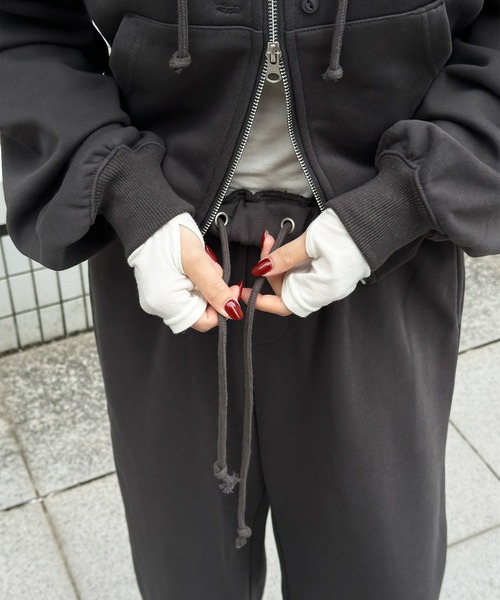 Perushu(ペルーシュ)の「2Way Drawstring Wide Sweatpants/2WAY ドローストリング ワイドスウェットパンツ(スウェットパンツ・レディース・ブラウン/チャコールグレー/オートミール・SMALL/MEDIUM)」の11枚目の写真