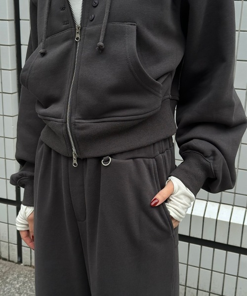 Perushu(ペルーシュ)の「2Way Drawstring Wide Sweatpants/2WAY ドローストリング ワイドスウェットパンツ(スウェットパンツ・レディース・ブラウン/チャコールグレー/オートミール・SMALL/MEDIUM)」の12枚目の写真