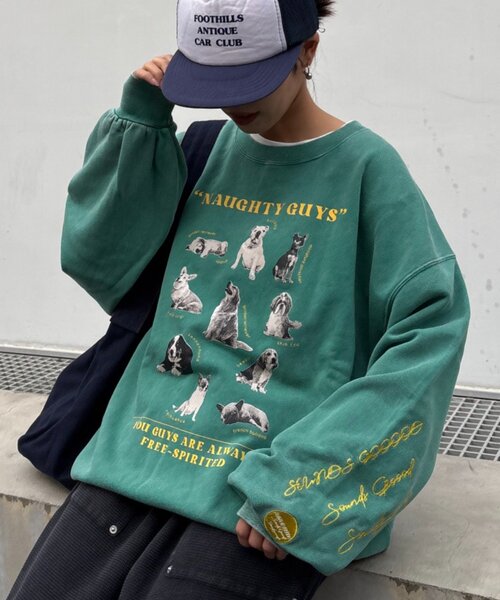 SOUNDSGOOOOD(サウンズグッド)の「【SOUNDS GOOOOD】DOGプリント刺繍ヴィンテージスウェット(スウェット・レディース・グリーン/パープル/グレー/ブラック・ONE SIZE)」の1枚目の写真