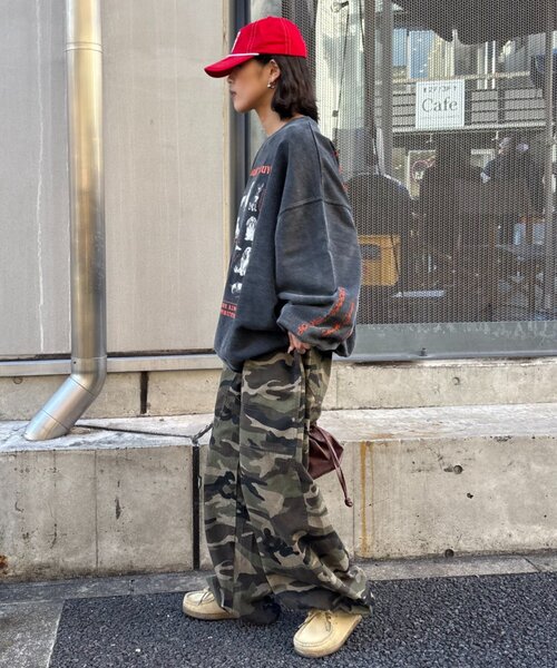 SOUNDSGOOOOD(サウンズグッド)の「【SOUNDS GOOOOD】DOGプリント刺繍ヴィンテージスウェット(スウェット・レディース・グリーン/パープル/グレー/ブラック・ONE SIZE)」の11枚目の写真