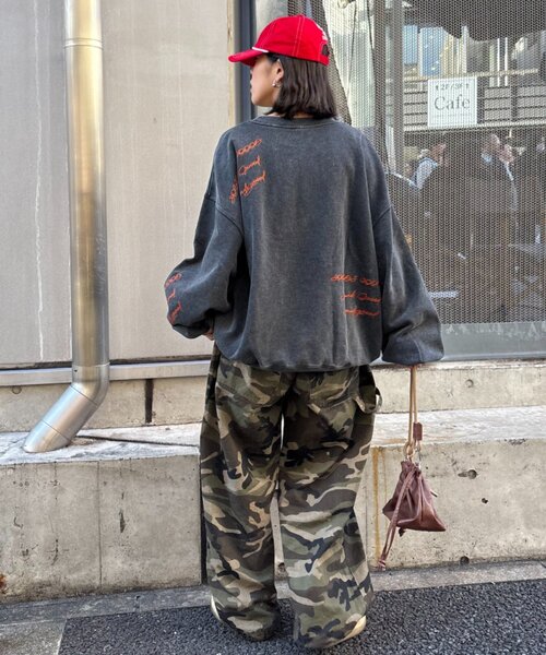 SOUNDSGOOOOD(サウンズグッド)の「【SOUNDS GOOOOD】DOGプリント刺繍ヴィンテージスウェット(スウェット・レディース・グリーン/パープル/グレー/ブラック・ONE SIZE)」の13枚目の写真