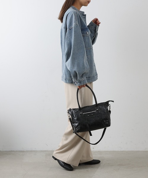 COLONY 2139（コロニートゥーワンスリーナイン）の「スタッズハンドバッグ（ショルダーバッグ・レディース・ブラック/ブラウン・FREE）」の12枚目の写真