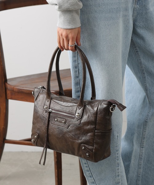 COLONY 2139（コロニートゥーワンスリーナイン）の「スタッズハンドバッグ（ショルダーバッグ・レディース・ブラック/ブラウン・FREE）」の15枚目の写真