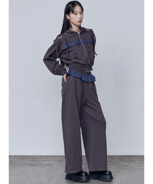 EMODA（エモダ）の「ウエストフリルスウェットパンツ（スウェットパンツ・レディース・グレー/ブラック/ライトグレー・FREE）」の14枚目の写真