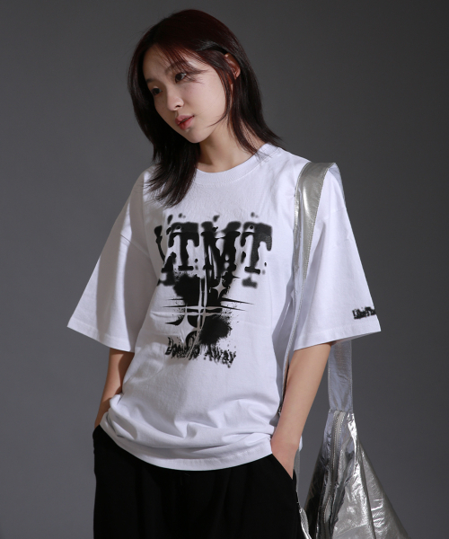 LIKE THE MOST(ライクザモースト)の「LTMT モノグラムラウンドオーバーTシャツ_ホワイト(Tシャツ/カットソー・レディース・その他・S/M/L/XL)」の1枚目の写真