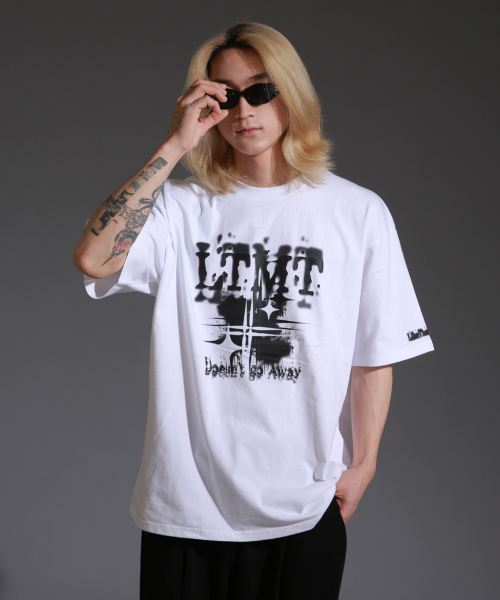 LIKE THE MOST(ライクザモースト)の「LTMT モノグラムラウンドオーバーTシャツ_ホワイト(Tシャツ/カットソー・レディース・その他・S/M/L/XL)」の3枚目の写真