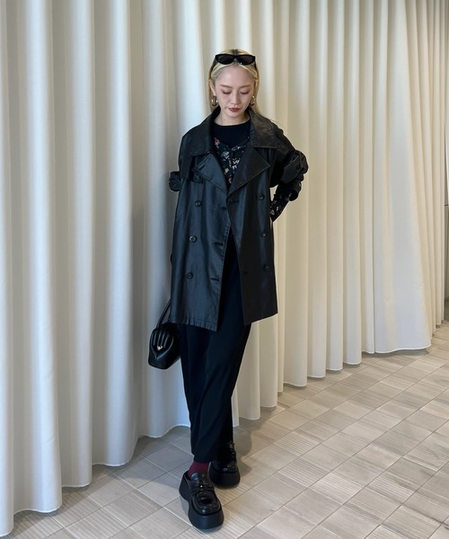 Ameri(アメリ)の「SHEER RIB CARDIGAN WITH STRAIGHT DRESS(ワンピース・レディース・アイボリー/ブラック・SMALL/MEDIUM)」の17枚目の写真