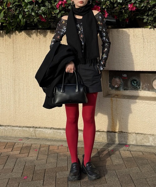 Ameri(アメリ)の「SHEER RIB CARDIGAN WITH STRAIGHT DRESS(ワンピース・レディース・アイボリー/ブラック・SMALL/MEDIUM)」の20枚目の写真