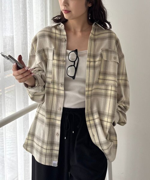 CIAOPANIC TYPY(チャオパニックティピー)の「【乾きやすい◎】ユニセックス/パナマ織り/袖配色/チェックシャツジャケット(シャツ/ブラウス・レディース・ベージュ/ピンク/ブラウン/グリーン/アイボリー・MEDIUM/LARGE)」の2枚目の写真