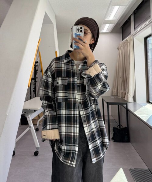 CIAOPANIC TYPY(チャオパニックティピー)の「【ユニセックス】パナマ織り/袖配色/チェックシャツジャケット(シャツ/ブラウス・メンズ・ベージュ/ピンク/ブラウン/グリーン・MEDIUM/LARGE)」の6枚目の写真