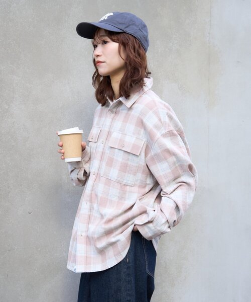 CIAOPANIC TYPY(チャオパニックティピー)の「【ユニセックス】パナマ織り/袖配色/チェックシャツジャケット(シャツ/ブラウス・メンズ・ベージュ/ピンク/ブラウン/グリーン・MEDIUM/LARGE)」の20枚目の写真