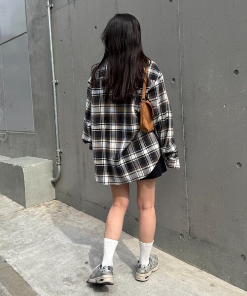 CIAOPANIC TYPY（チャオパニックティピー）の「【乾きやすい◎】ユニセックス/パナマ織り/袖配色/チェックシャツジャケット（シャツ/ブラウス・レディース・ベージュ/ピンク/ブラウン/グリーン・MEDIUM/LARGE）」の22枚目の写真